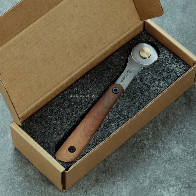Round Knife Leatherwork - Petit couteau à rouleau métallique en