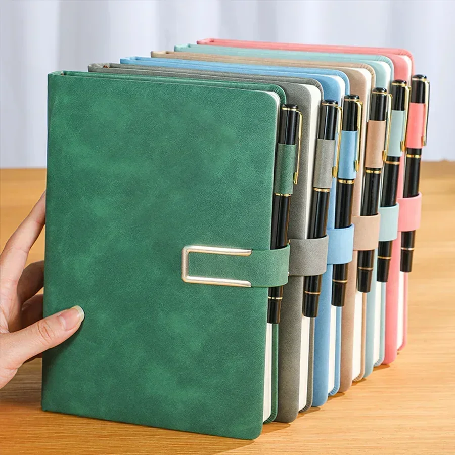 Leather Work Notebook - 1 carnet en cuir A5 vintage