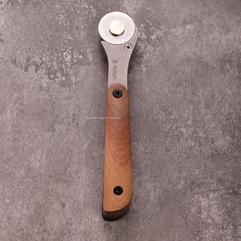 Petit couteau à rouleau métall - Round Knife Leatherwork avis et prix